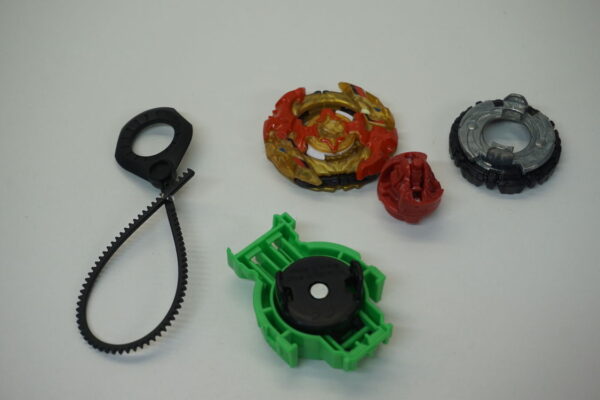 Beyblade Burst Turbo Spryzen S4 - Image 2