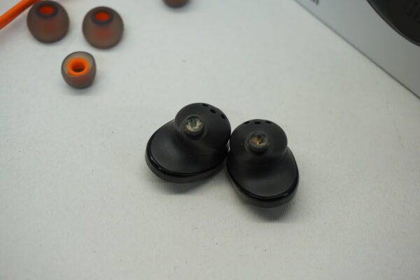 JBL Tune 120 Bluetooth kõrvaklapid  - Image 3