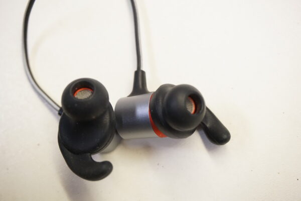 JBL Reflect Mini 2 Bluetooth-kõrvaklapid - Image 3