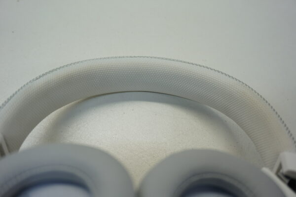 JBL Live 400BT Bluetooth kõrvaklapid - Image 4
