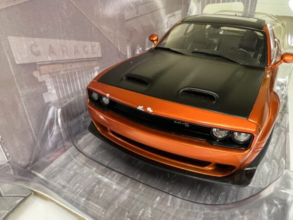 Solido S1805703 1:18 2020 Dodge Challenger SRT Hellcat Redeye - Image 6