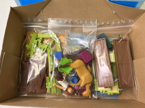 Playmobil - Horse Box - Lucky & Spirit - Image 4